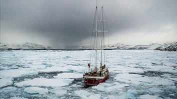 Infinity - Mit dem Segelschiff durch die Arktis